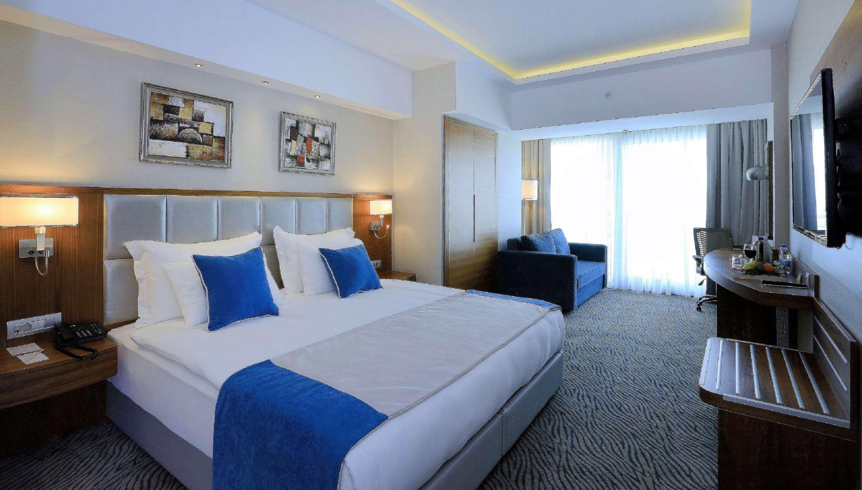 Best Western Premier Karsiyaka Convention & Spa Hotel İzmir Eksteriør bilde